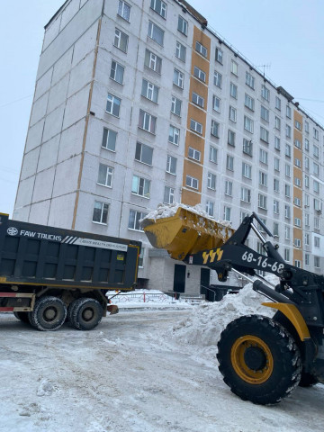 Выполняем очистку дорог и тротуаров