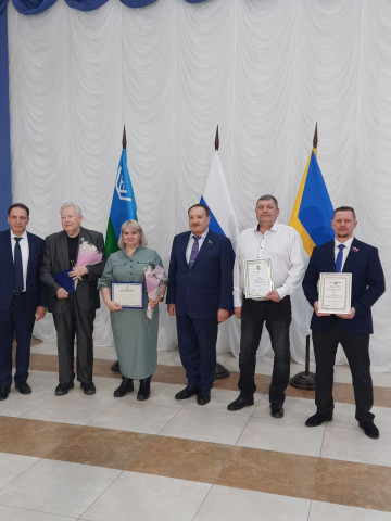 Награждение сотрудников администрацией города Нижневартовска